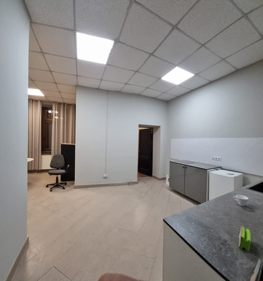 Продам многокомнатную квартиру, Нежинская ул, 8к3, Москва г