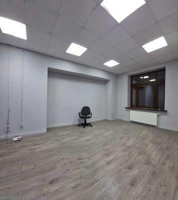 Продам многокомнатную квартиру, Нежинская ул, 8к3, Москва г
