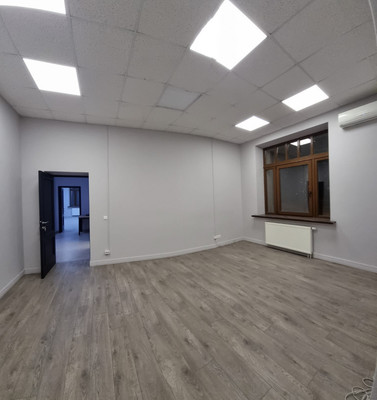 Продам многокомнатную квартиру, Нежинская ул, 8к3, Москва г