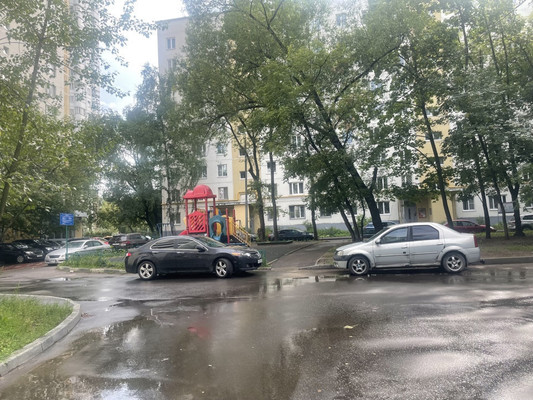 Продам однокомнатную (1-комн.) квартиру, Молдагуловой ул, 22к3, Москва г