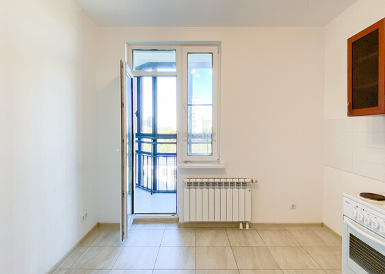 Продам трехкомнатную (3-комн.) квартиру, Утренняя ул, 20А, Москва г