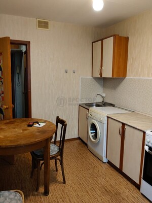 Продам однокомнатную (1-комн.) квартиру, 7-я Парковая ул, 15к2, Москва г