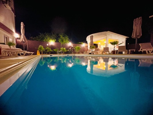 Продам коммерческое помещение 380 м2, Центральная ул, 12, Рыбачье с