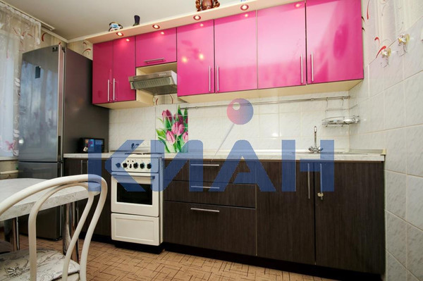 Продам трехкомнатную (3-комн.) квартиру, Александра Матросова ул, 30/4, Красноярск г