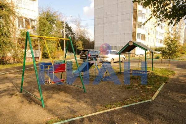 Продам трехкомнатную (3-комн.) квартиру, Александра Матросова ул, 30/4, Красноярск г