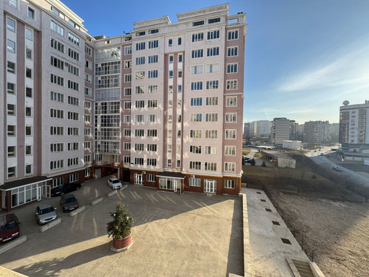 Продам двухкомнатную (2-комн.) квартиру, Атажукина ул, 12к3, Нальчик г