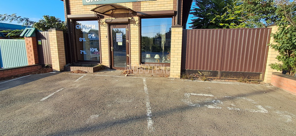 Продам коммерческое помещение 65,9 м2, Ленина ул, 186, Каневская ст-ца