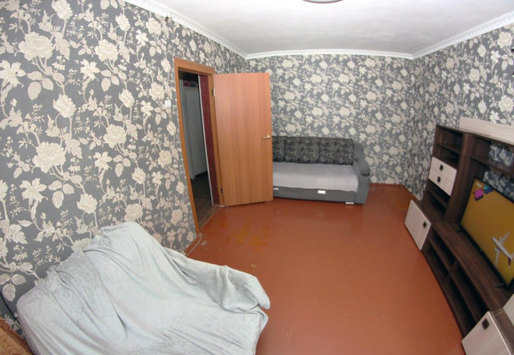 Продам двухкомнатную (2-комн.) квартиру, Мира ул, 127а, Ханты-Мансийск г