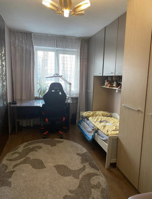 Продам трехкомнатную (3-комн.) квартиру, Зеленый пер, 1, Иркутск г