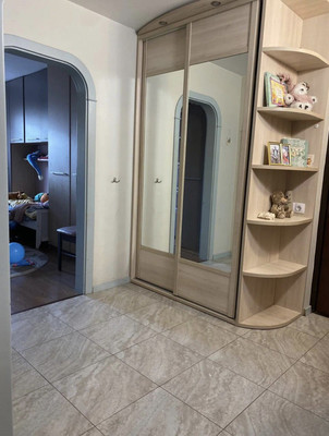 Продам трехкомнатную (3-комн.) квартиру, Зеленый пер, 1, Иркутск г