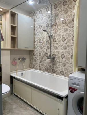 Продам трехкомнатную (3-комн.) квартиру, Зеленый пер, 1, Иркутск г
