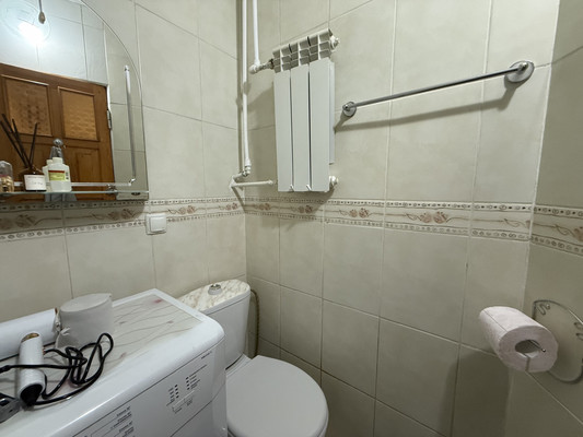 Продам двухкомнатную (2-комн.) квартиру, Самокиша ул, 4, Симферополь г