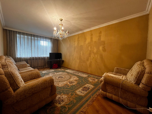 Продам трехкомнатную (3-комн.) квартиру, Тырныаузская ул, 14к4, Нальчик г