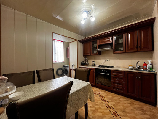 Продам трехкомнатную (3-комн.) квартиру, Тырныаузская ул, 14к4, Нальчик г