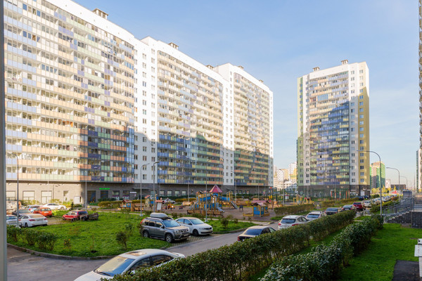 Продам однокомнатную (1-комн.) квартиру, Воронцовский б-р, 16к1, Мурино п