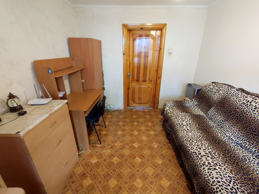 Продам трехкомнатную (3-комн.) квартиру, Данилова ул, 55, Симферополь г