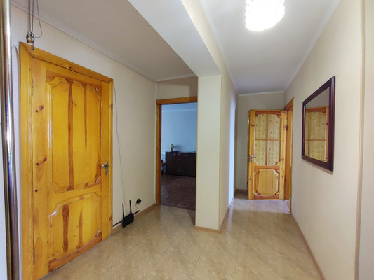 Продам трехкомнатную (3-комн.) квартиру, Данилова ул, 55, Симферополь г