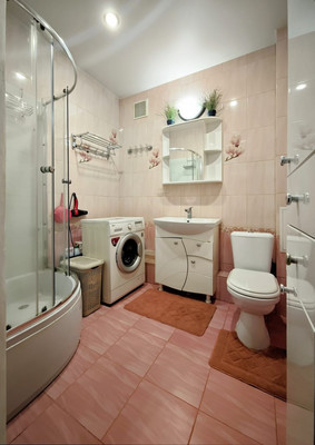 Продам двухкомнатную (2-комн.) квартиру, Мореходная ул, 4, Новороссийск г