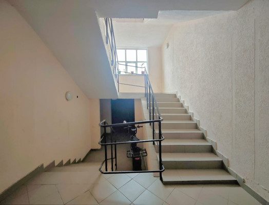 Продам двухкомнатную (2-комн.) квартиру, Мореходная ул, 4, Новороссийск г