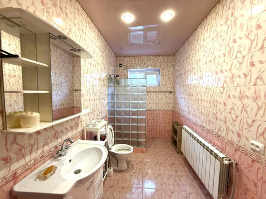 Продам дом, Профсоюзная ул, 65а, Апшеронск г, 0 км от города