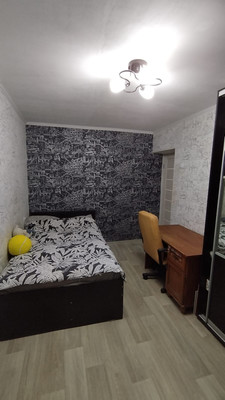 Продам двухкомнатную (2-комн.) квартиру, Лебедева ул, 46, Симферополь г