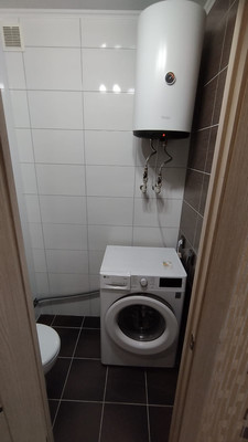 Продам двухкомнатную (2-комн.) квартиру, Лебедева ул, 46, Симферополь г