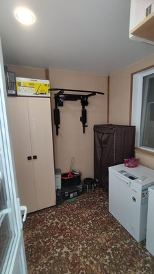 Продам двухкомнатную (2-комн.) квартиру, Лебедева ул, 46, Симферополь г