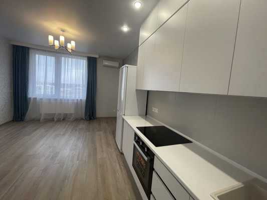 Продам однокомнатную (1-комн.) квартиру, Александра Суворова пр-кт, 21, Симферополь г
