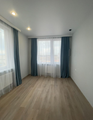 Продам однокомнатную (1-комн.) квартиру, Александра Суворова пр-кт, 21, Симферополь г