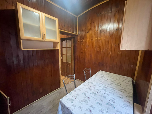 Продам трехкомнатную (3-комн.) квартиру, Фучика ул, 6, Нальчик г