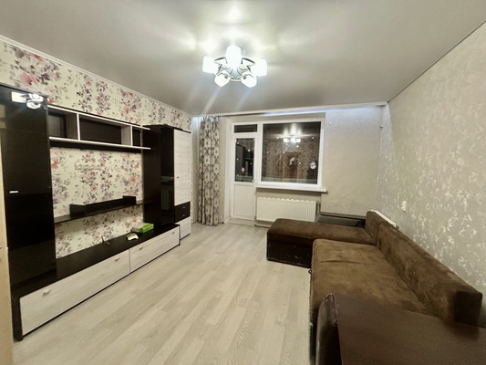 Продам двухкомнатную (2-комн.) квартиру, Северная ул, 46, Перово с