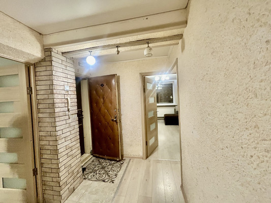 Продам двухкомнатную (2-комн.) квартиру, Северная ул, 46, Перово с