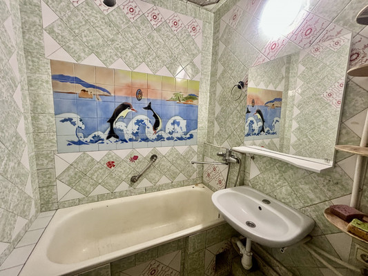 Продам двухкомнатную (2-комн.) квартиру, Северная ул, 46, Перово с