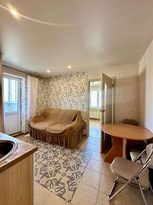 Продам однокомнатную (1-комн.) квартиру, 2-й Хлыновский пер, 1, Киров г