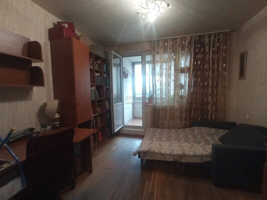 Продам трехкомнатную (3-комн.) квартиру, 9-я Северная линия, 17, Москва г