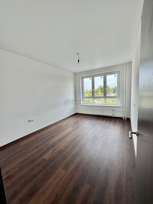 Продам трехкомнатную (3-комн.) квартиру, Ленинградское ш, 228к7, Москва г
