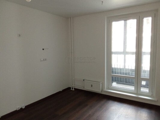 Продам трехкомнатную (3-комн.) квартиру, Ленинградское ш, 228к7, Москва г