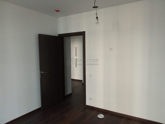 Продам трехкомнатную (3-комн.) квартиру, Ленинградское ш, 228к7, Москва г