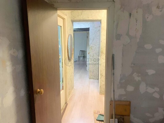 Продам трехкомнатную (3-комн.) квартиру, Домодедовская ул, 24к1, Москва г