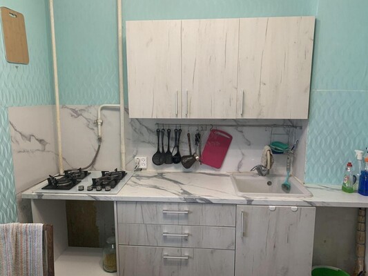 Продам трехкомнатную (3-комн.) квартиру, Домодедовская ул, 24к1, Москва г