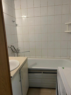 Продам двухкомнатную (2-комн.) квартиру, Южная ул, 25, Дрожжино рп