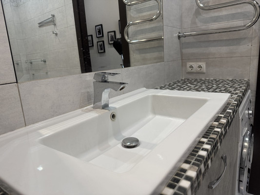 Продам двухкомнатную (2-комн.) квартиру, Дмитровская ул, 30, Базарово д