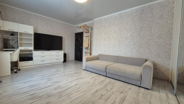 Продам двухкомнатную (2-комн.) квартиру, Дзержинского пр-кт, 221, Новороссийск г