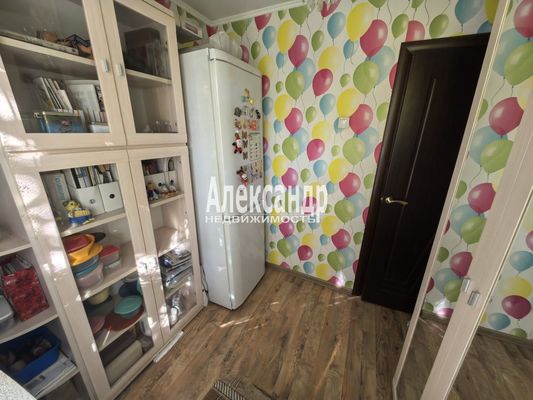 Продам трехкомнатную (3-комн.) квартиру, Народного Ополчения пр-кт, 97, Санкт-Петербург г