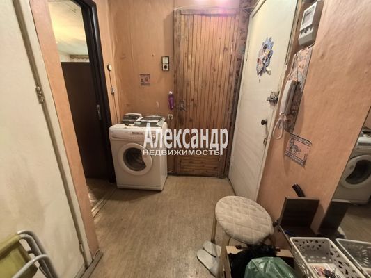 Продам трехкомнатную (3-комн.) квартиру, Народного Ополчения пр-кт, 97, Санкт-Петербург г