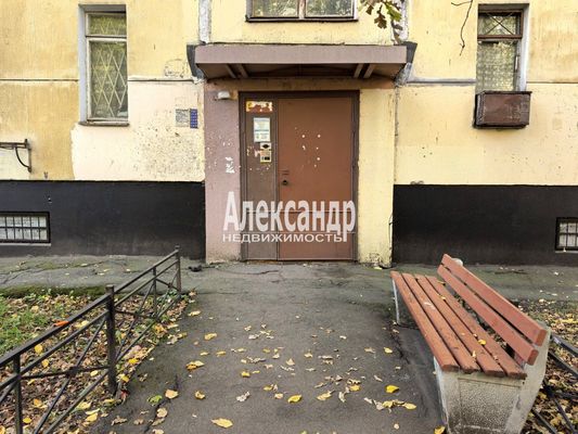 Продам трехкомнатную (3-комн.) квартиру, Народного Ополчения пр-кт, 97, Санкт-Петербург г