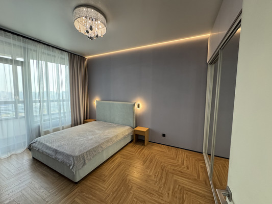 Продам трехкомнатную (3-комн.) квартиру, Братьев Весниных б-р, 1, Москва г