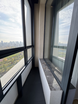 Продам трехкомнатную (3-комн.) квартиру, Братьев Весниных б-р, 1, Москва г