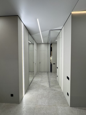 Продам трехкомнатную (3-комн.) квартиру, Братьев Весниных б-р, 1, Москва г