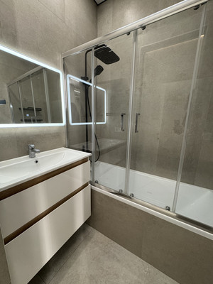 Продам трехкомнатную (3-комн.) квартиру, Братьев Весниных б-р, 1, Москва г